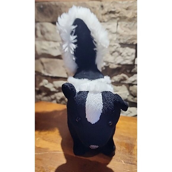 Tiger Tale Toys Plush Stuffed Skunk Cute And Cuddly - Picture 12 of 13